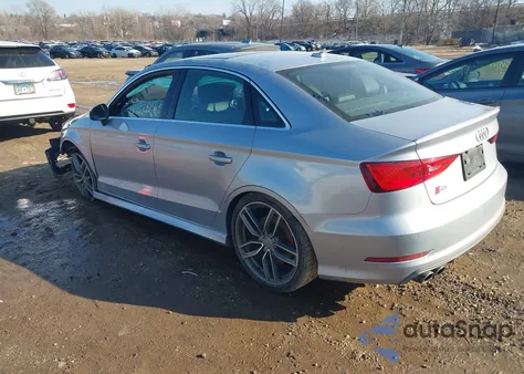 2015 Audi S3 2.0T Premium Plus z USA, uszkodzony, nr VIN WAUBFGFF9F1098554